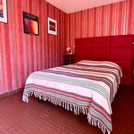 Apartment T2 Saint-cyprien Pres Du Port Avec Parking - Fr-1-309-500 *
